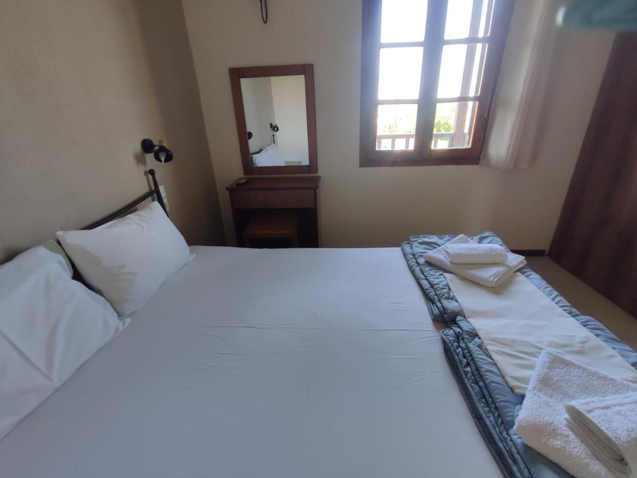 Apartamento Aloni Afytos Habitación foto
